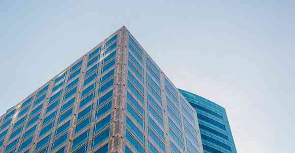 人类与人工智能机器人，人类与人工智能机器人作文