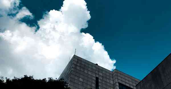 大数据：数据滚动条