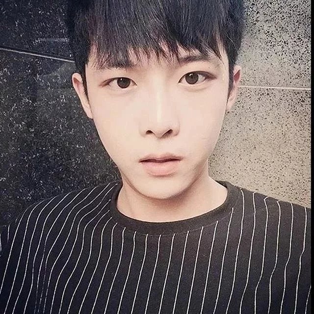 詹晴雄天