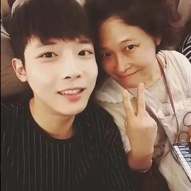 吴岩泽韦