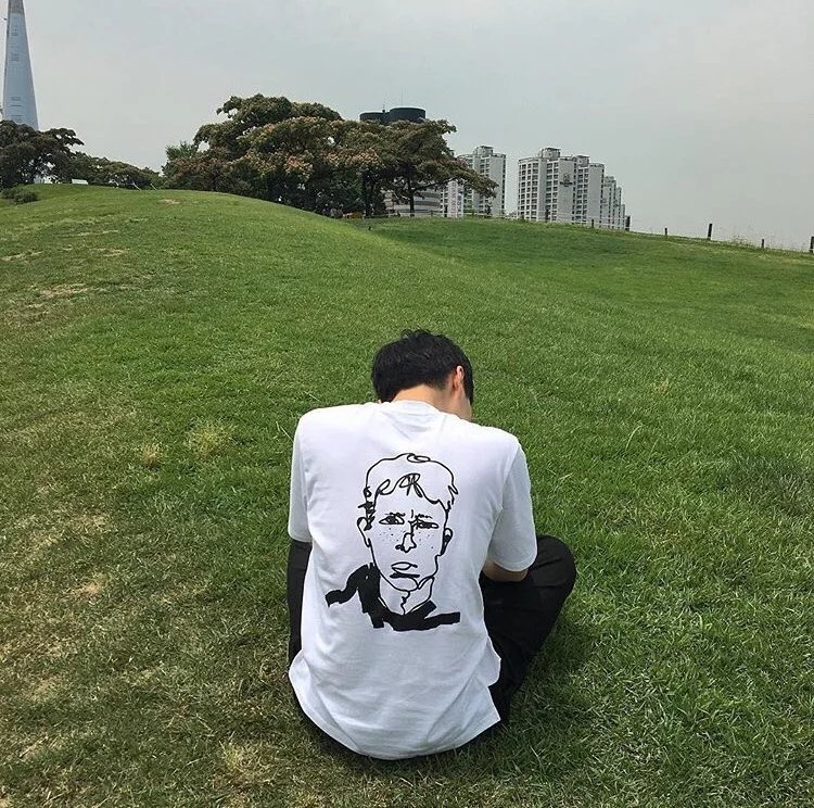 怀媚妍飞