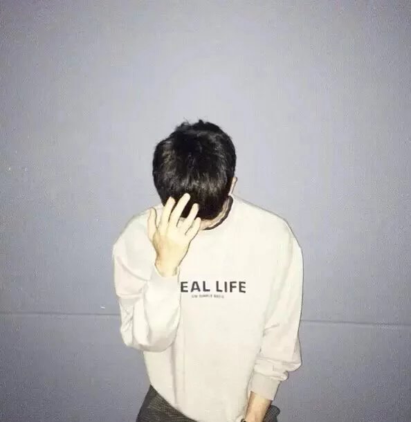 包媛青妮